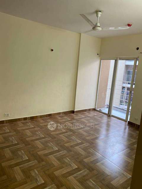 3 BHK Flat In Paras Tierea For Sale  In Sector 137