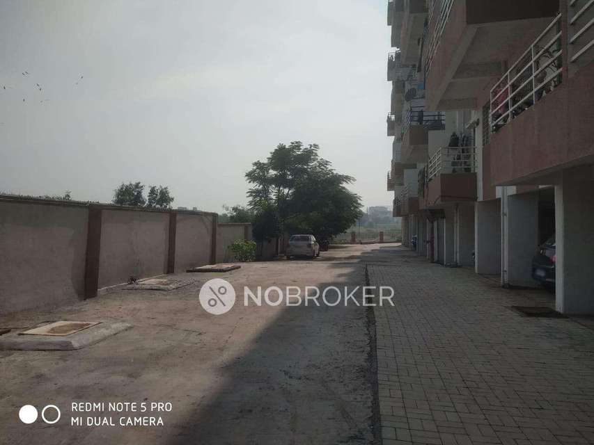 1 BHK Flat In Vrundavan Chs  For Sale  In Charholi Kurd