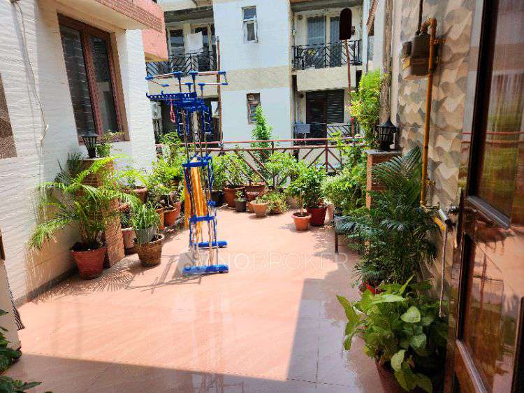 4 BHK Villa In Puri Vip Floors For Sale  In Sector 81