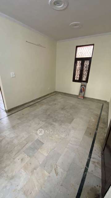 2 BHK Flat In Chander Nagar Society For Sale  In Ramprastha Colony