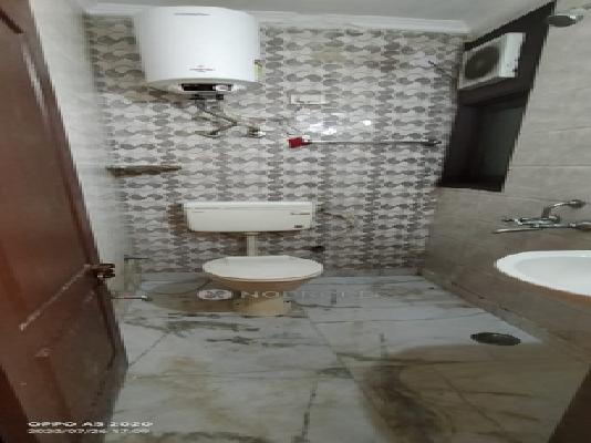 4 BHK Flat In Standalone Building  For Sale  In Neb Sarai
