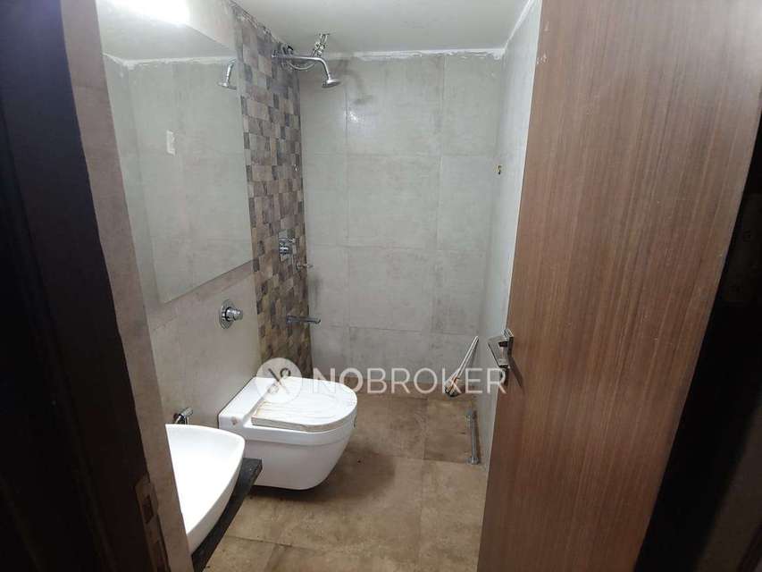 2 BHK Flat In Omkar Meridia For Sale  In Kurla West