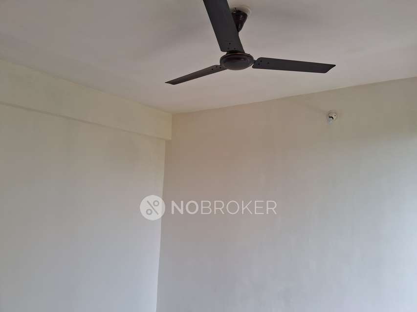 2 BHK Flat In Sky Towers for Rent In Bhukum
