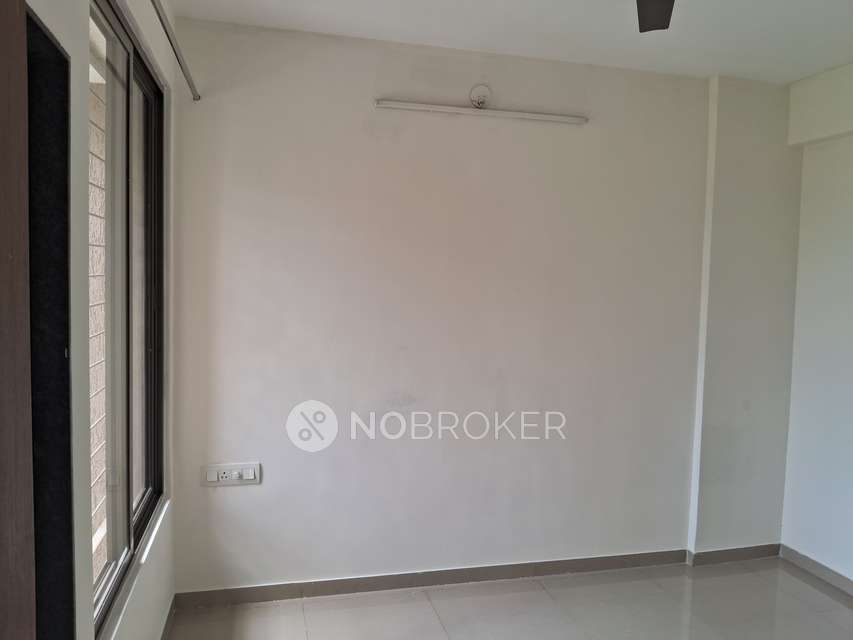 2 BHK Flat In Sky Towers for Rent In Bhukum