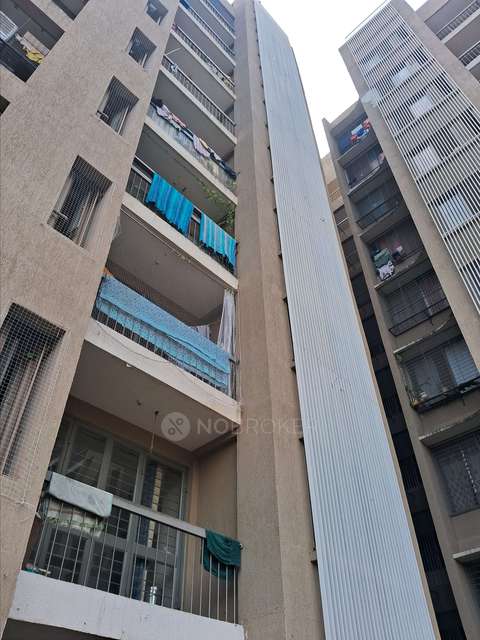 2 BHK Flat In Sky Towers for Rent In Bhukum