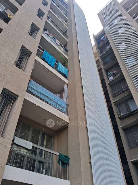 2 BHK Flat In Sky Towers for Rent In Bhukum
