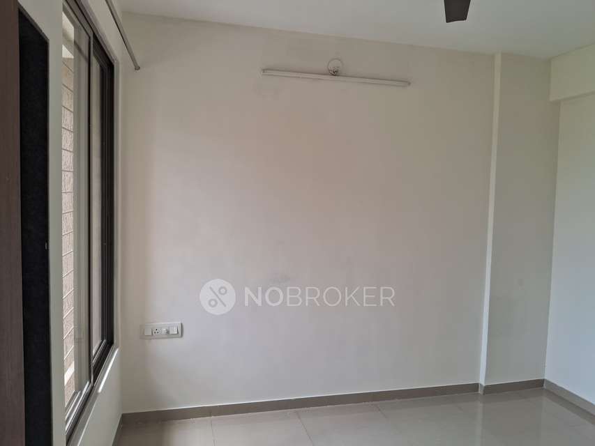 2 BHK Flat In Sky Towers for Rent In Bhukum