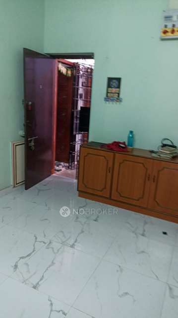 2 BHK Flat In Sri Sakthi Flats, Nanganallur for Rent  In 3rd Main Road