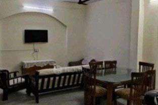 Godown/Warehouse in Tagore Garden Extension, Delhi for Rent 