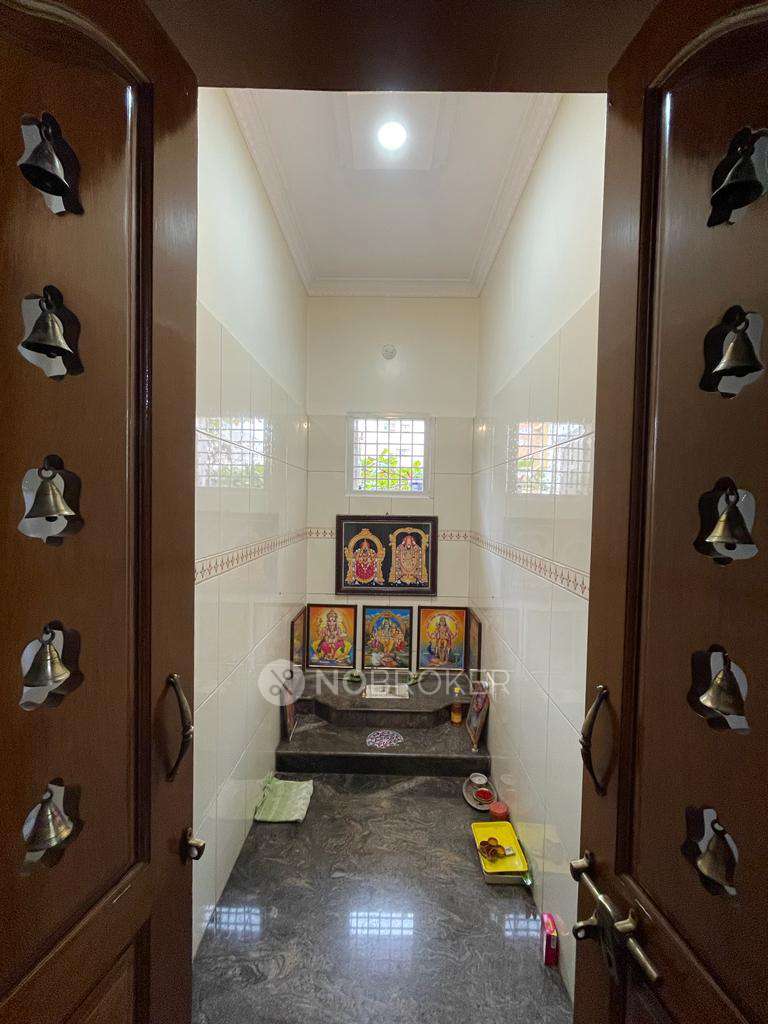 Independent House HBR Layout 4th Block Rent WITHOUT BROKERAGE Semifurnished 2 BHK Rental Flat