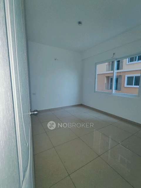 2 BHK Flat In Urban Rise For Sale  In  Padur