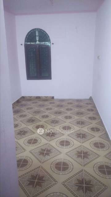 1 BHK Flat In Bharath Apartment For Sale  In Chromepet