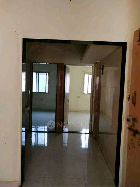 2 BHK Flat In Shri Hari Apt For Sale  In Pimple Gurav
