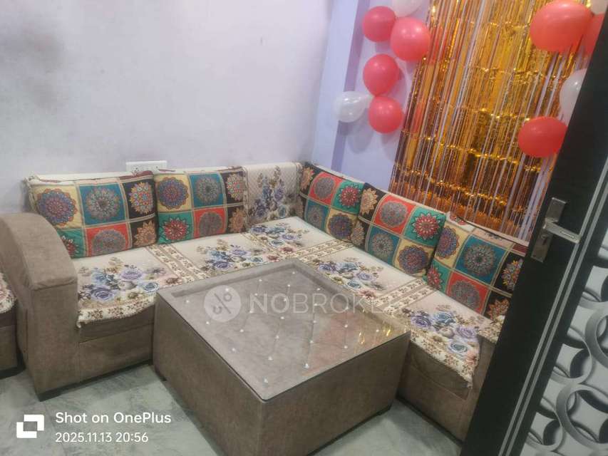 2 BHK Flat In Standalone Building   for Rent  In Pocket 7