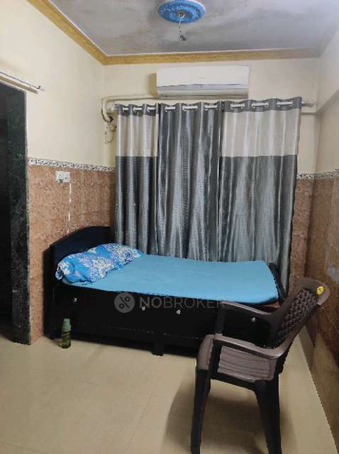 Single Room for Female In 1 RK  In Dhanlaxmi Chs In Andheri East