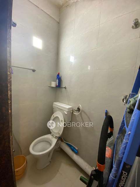 2 BHK Flat In Dimple Apartment For Sale  In Parel