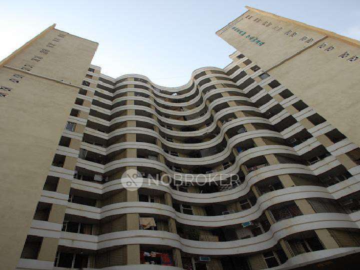 1 BHK Flat In Green Tower For Sale  In Andheri West
