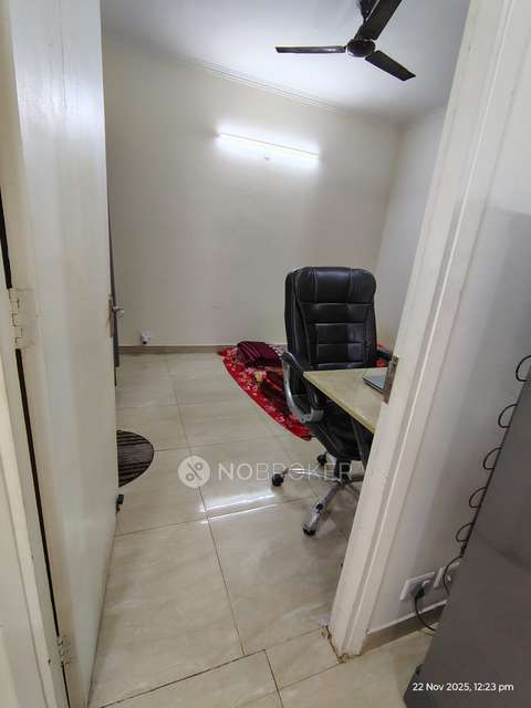 2 BHK Flat In Gaur City 7th Avenue For Sale  In Sector 4