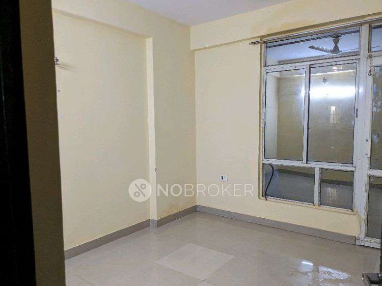 2 BHK Flat In Supertech Czar Suites for Rent  In Omicron I