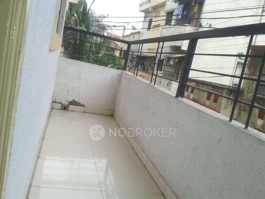 1 RK Flat In Srinivas Heights for Rent  In Kharadi