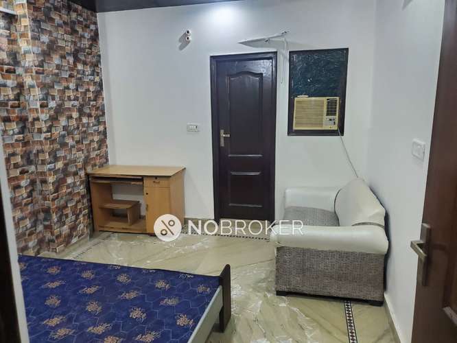 3 BHK Flat For Sale  In Paharganj