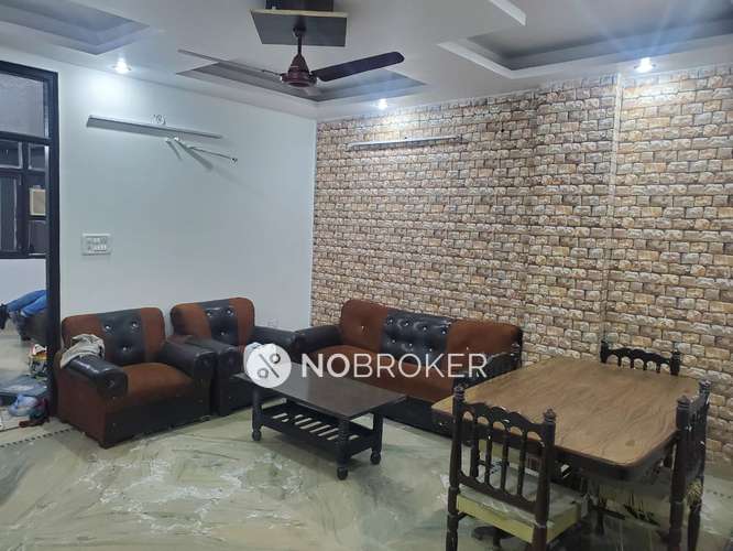 3 BHK Flat For Sale  In Paharganj