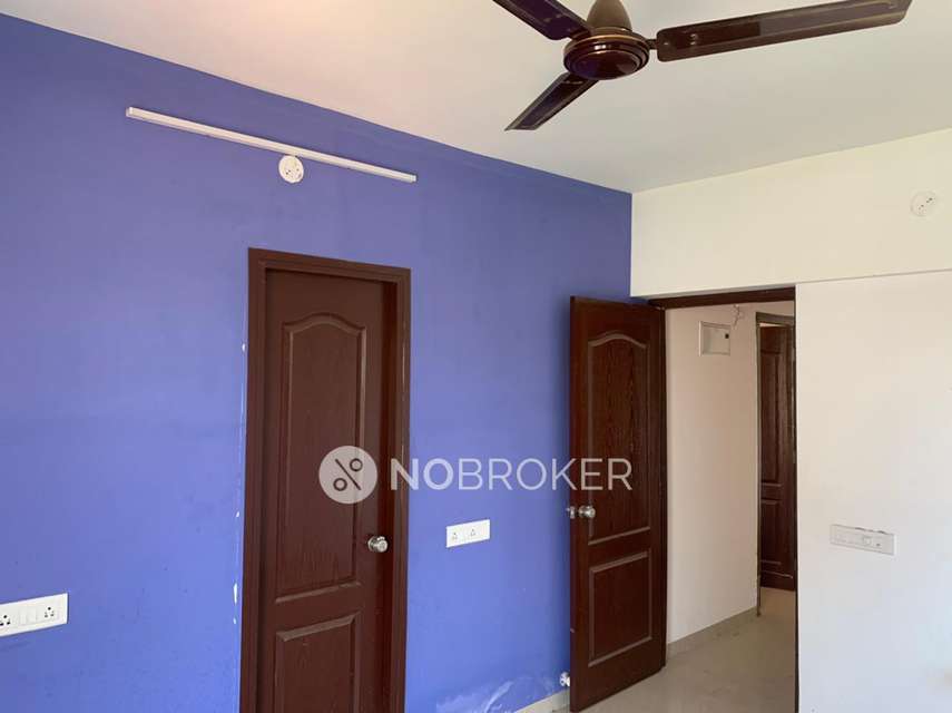 2 BHK Flat In Eminity Society For Sale  In Hadapsar