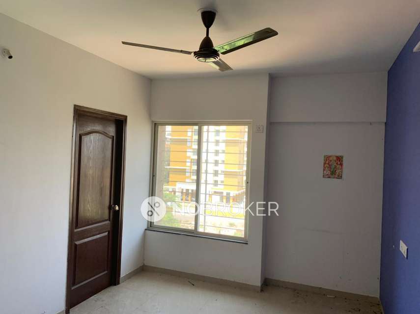2 BHK Flat In Eminity Society For Sale  In Hadapsar