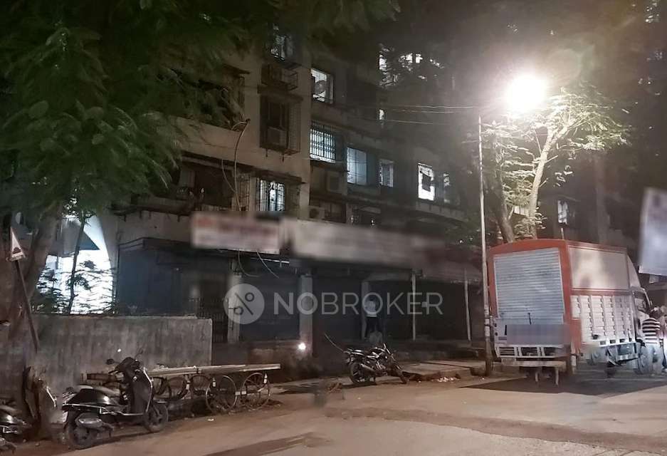 Single Room for Female In 2 BHK  In Chetna Apartment, Andheri West In Andheri West