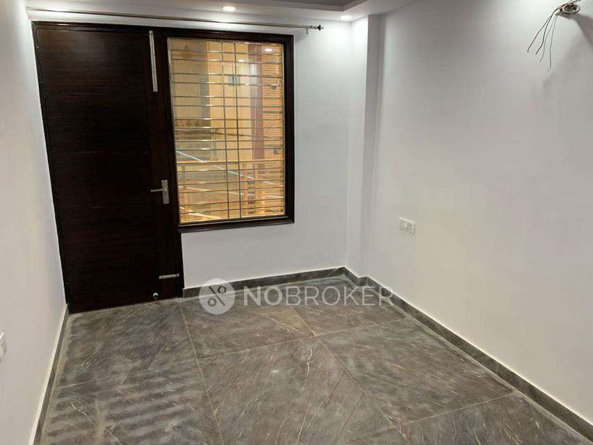 3 BHK Flat for Rent  In Wazirabad