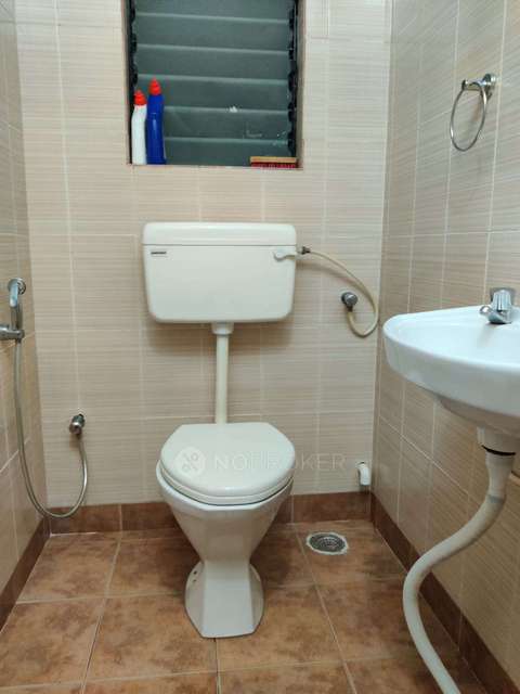 2 BHK Flat In N-wing For Sale  In Navghar Police Station Mulund East