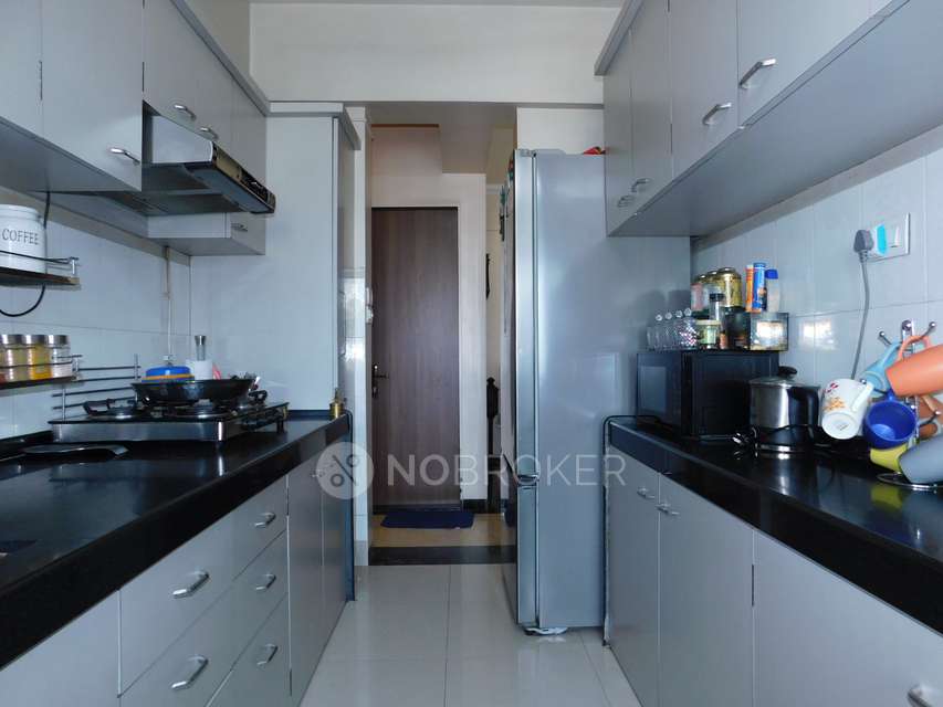 2 BHK Flat In Willows Twin Tower Chs For Sale  In Mulund West