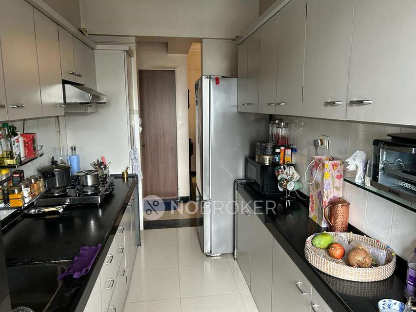 2 BHK Flat In Willows Twin Tower Chs For Sale  In Mulund West