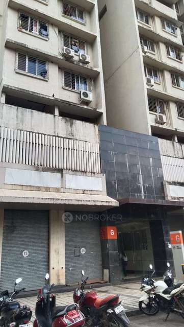 2 BHK Flat In Sarova Complex  For Sale  In Kandivali East