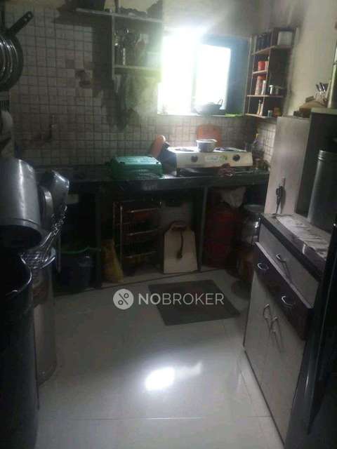 1 RK Flat In Shri Niwas Chawl For Sale  In Bhayander West