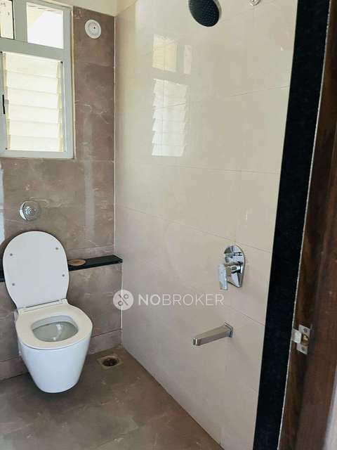 3 BHK Flat In Majestique Towers East for Rent  In Kharadi