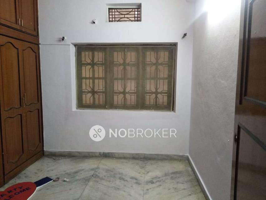 4+ BHK Flat For Sale  In Attapur