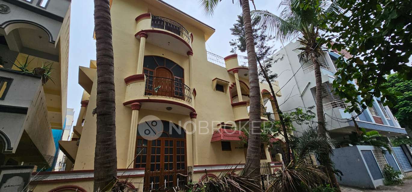 4+ BHK Flat For Sale  In Attapur