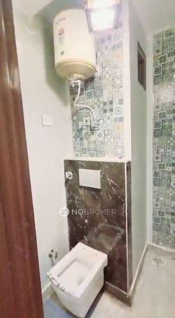 2 BHK Flat In Tulsi Apartment For Sale  In Nawada Extension