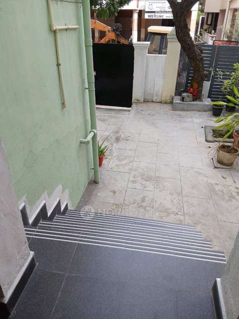 2 BHK House for Rent  In Puzhuthivakkam