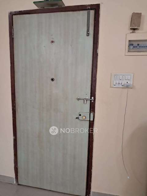 1 BHK Flat In Paras Chs For Sale  In Kandivali West 