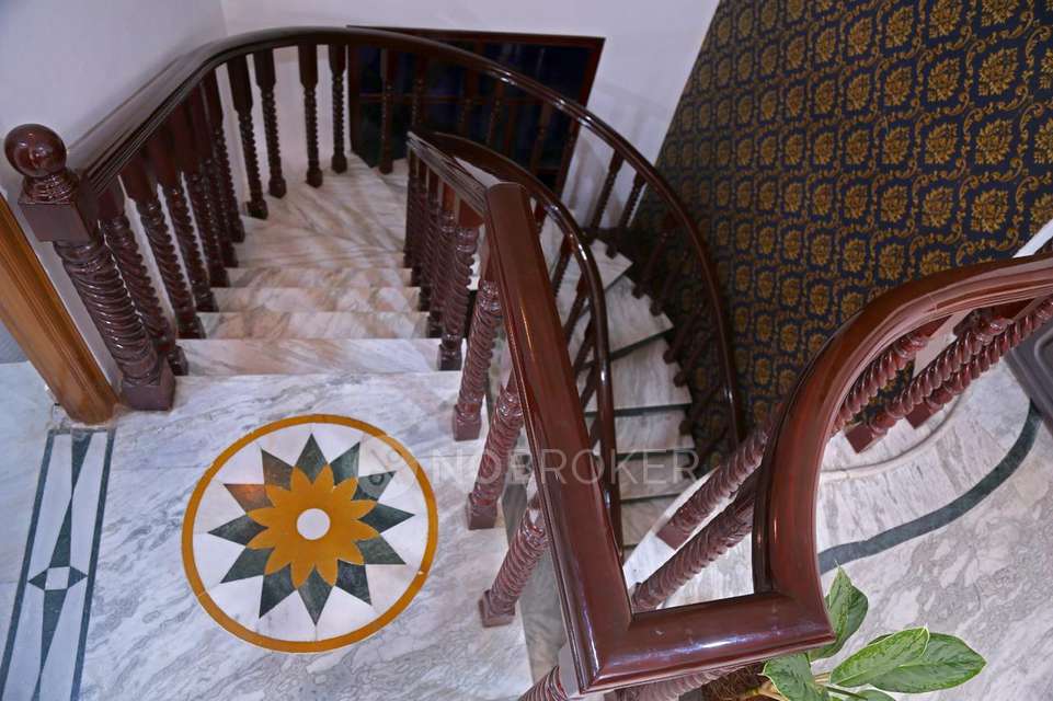 4+ BHK House For Sale  In Sanjeeva Reddy Nagar