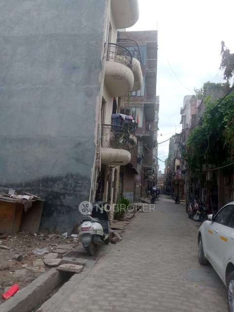 4+ BHK House For Sale  In Uttam Nagar 