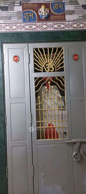 1 BHK Flat In Shivam Building For Sale  In Kandivali East