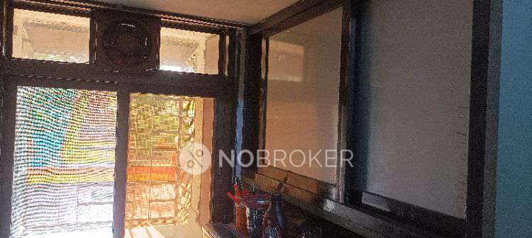 1 BHK Flat In Shivam Building For Sale  In Kandivali East