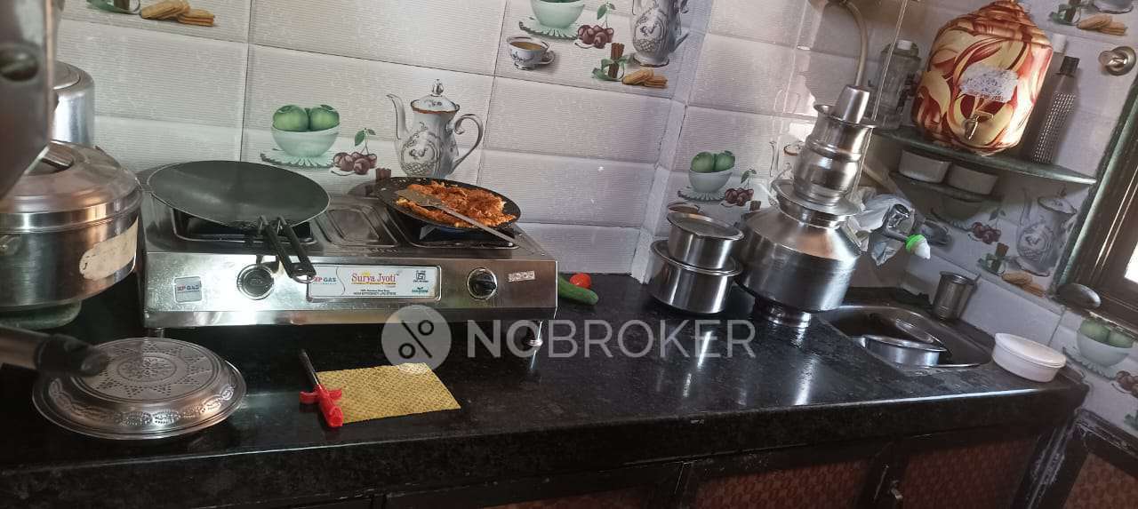 1 BHK Flat In Shivam Building For Sale  In Kandivali East