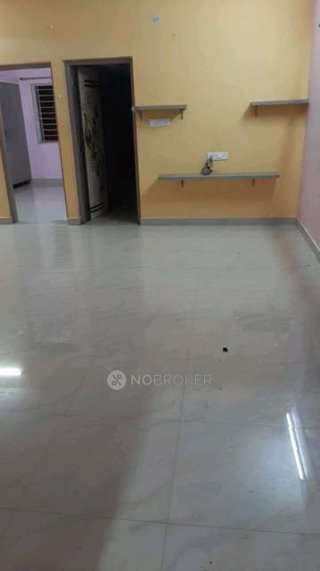 2 BHK Flat In Chowdeshwari Nilaya for Rent  In 4th Main Road, Brookefield