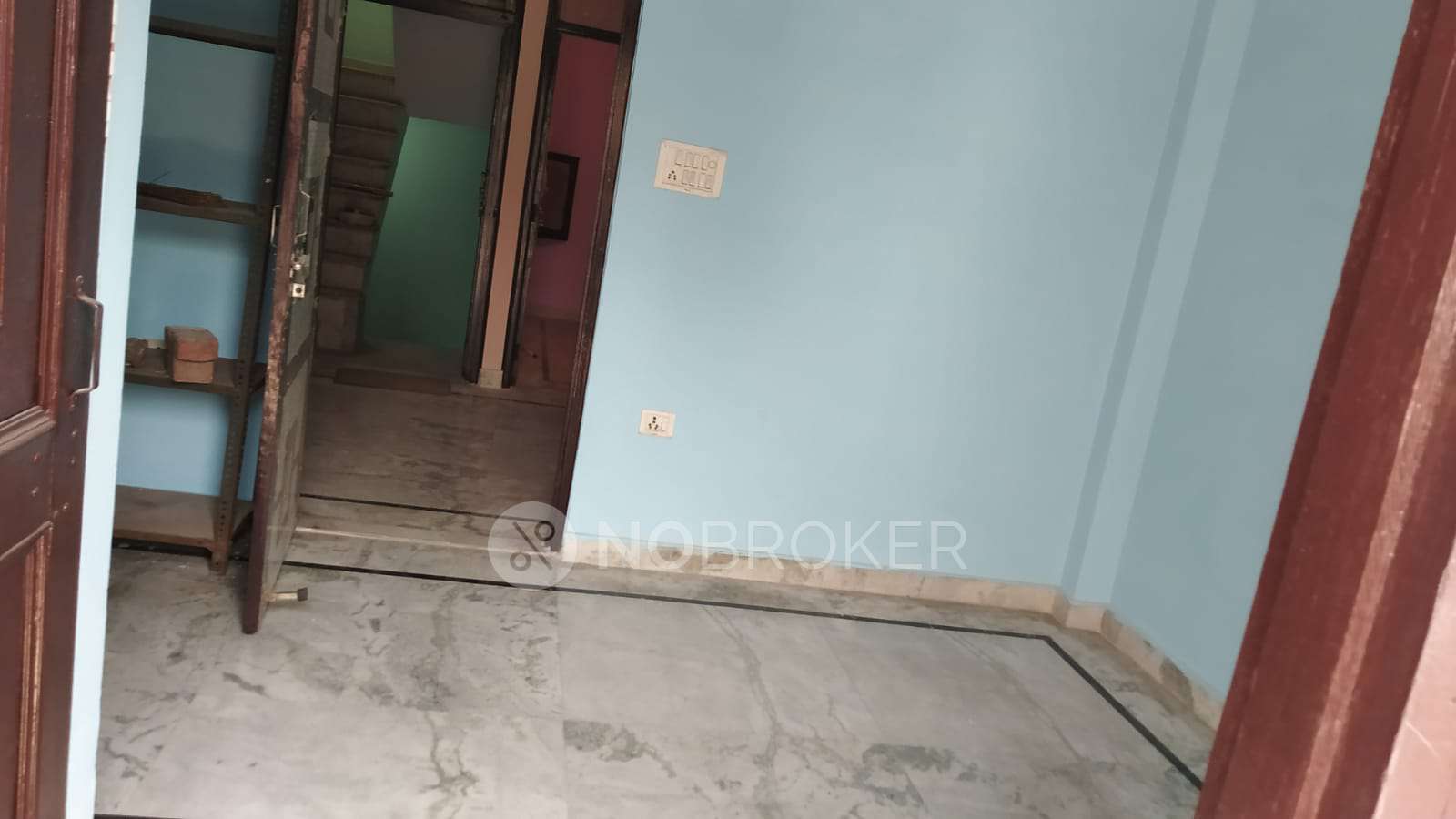 standalone building Burari, Rent WITHOUT BROKERAGE Semifurnished 2
