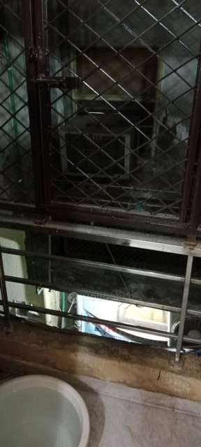 3 BHK Flat In House No.56 Subhash Park Uttam Nagar For Sale  In Param Puri