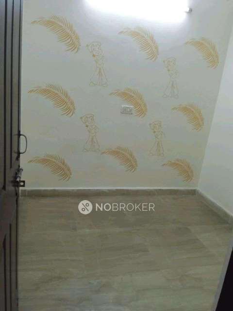 2 BHK Flat In Standalone Building  For Sale  In Rohini